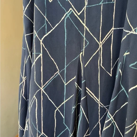 Banana Republic Maxi Skirt Navy Geometric - Picture 2 of 4